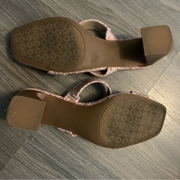 Kelly and Katie floral heels - Picture 7 of 7